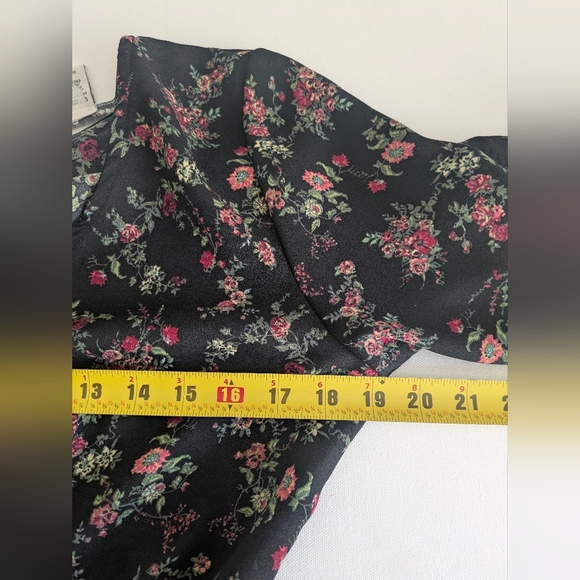 American Rag black floral print long sleeve drawstring waist romper size M EUC - Picture 9 of 10